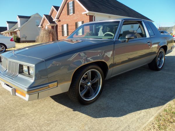 1985 Oldsmobile Cutlass 442 Glass T-Tops (Murfreesboro, TN