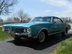 1968 Olds Delta 88 with high performance motor