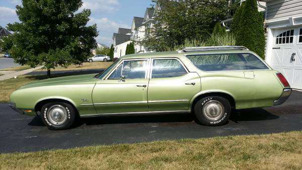 Oldsmobile cutlass cruiser