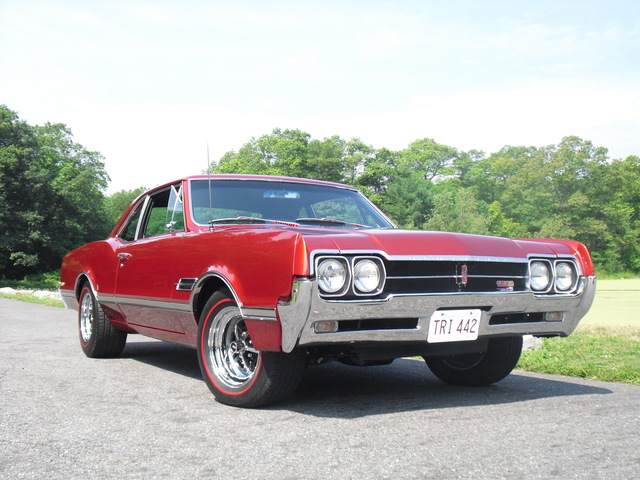 1966 Olds 442 Tri- Carb 4-speed