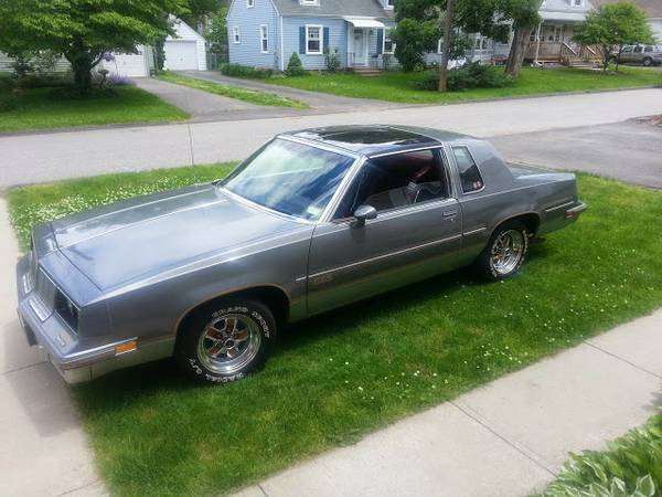  1985 Olds 442