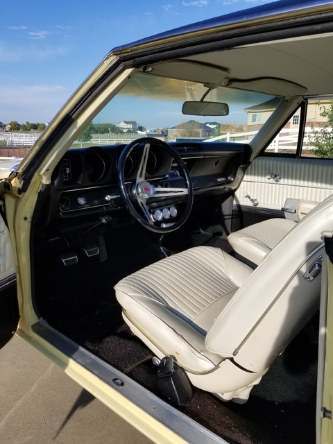 1968 442 Holiday Coupe 4 speed A/C